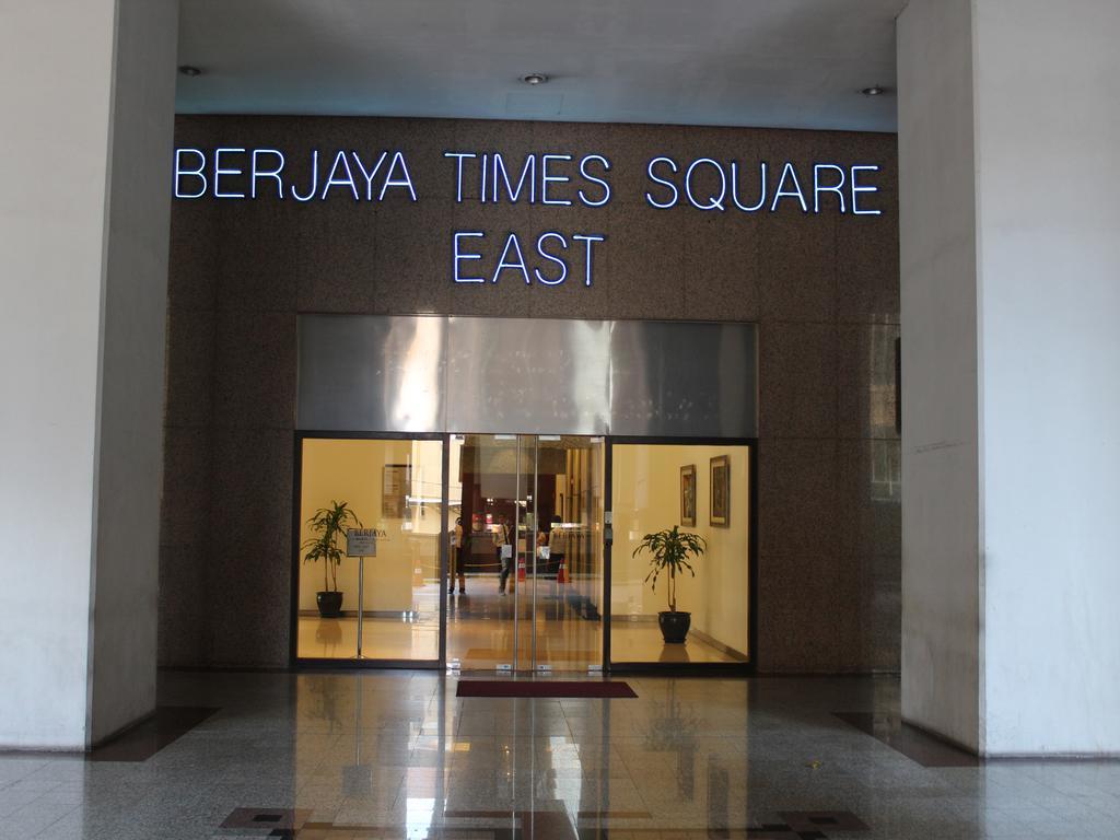 Luxy Service Suites At Times Square Kl 쿠알라룸푸르 외부 사진